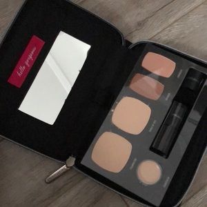 bareMinerals Makeup - Brand New BareMinerals Makeup Kit and Clutch bareMinerals Makeup - Brand New BareMinerals Makeup Kit and Clutch